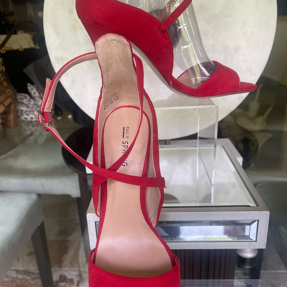 Women’s size 8.5 strappy shoes .. Heels are 3.5 inches high